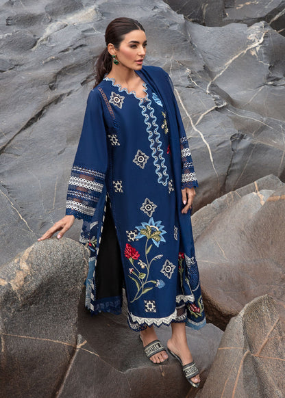 Crimson Luxury Lawn 2024 | Sarfaraz | Into The Wild – Midnight Blue