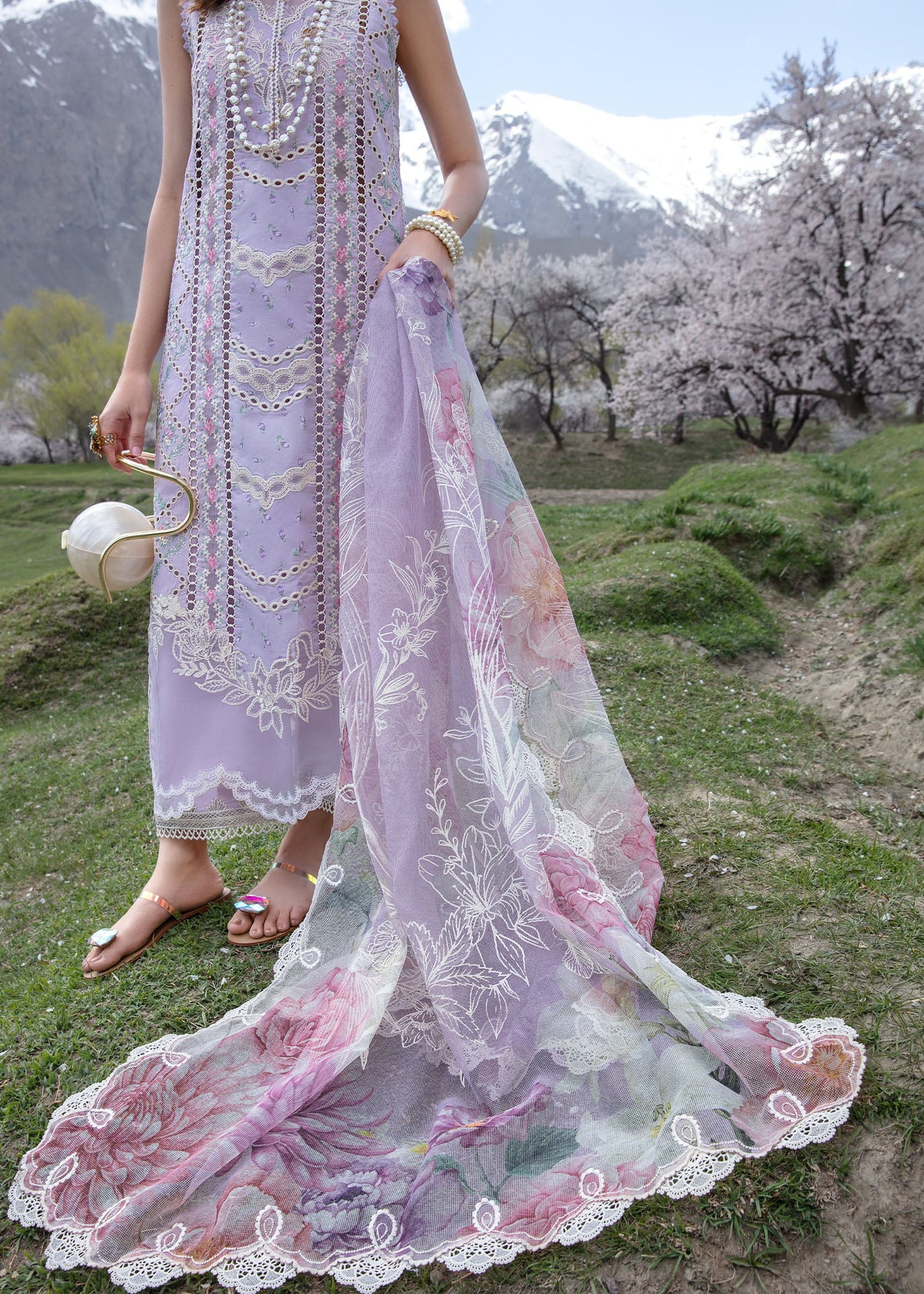 Crimson Luxury Lawn 2024 | Sarfaraz | A Floral Mesh – Lavender