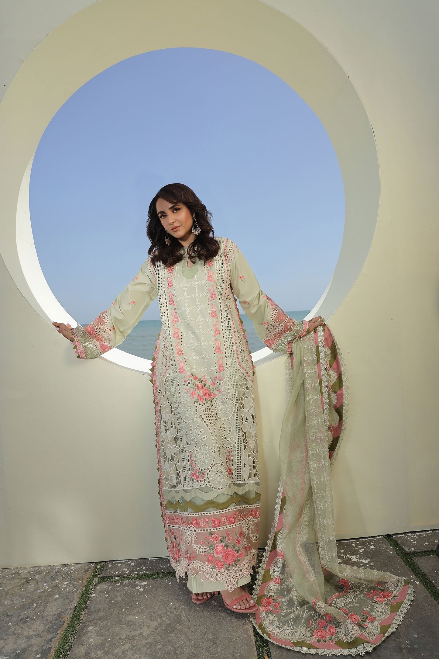 Maryam Hussain Luxury Lawn 24 | HAVANA