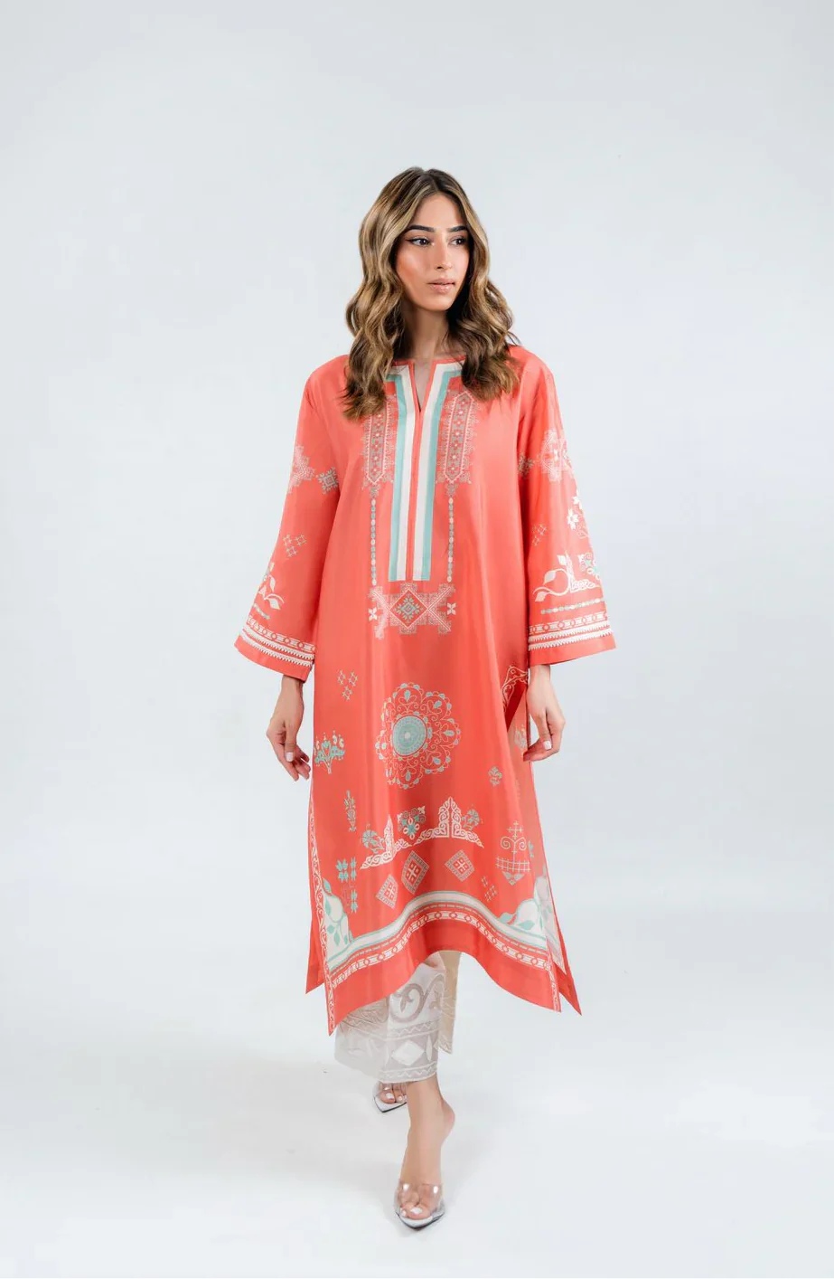 Barae Khanom SPRING / SUMMER ‘25 - Dina (A)