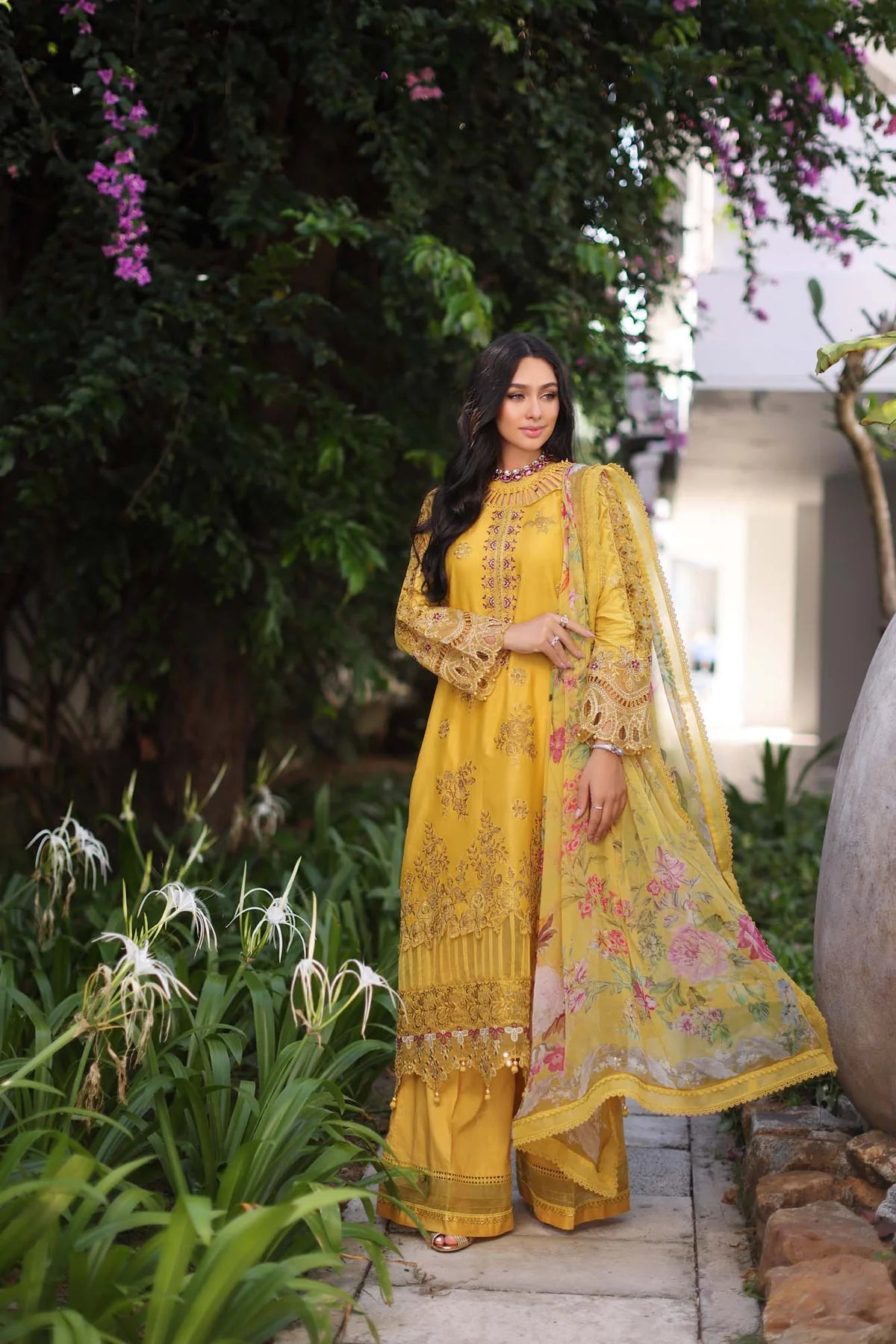 Noor Luxury Chikankari Lawn’24 | Saadi Aasad | D8-B