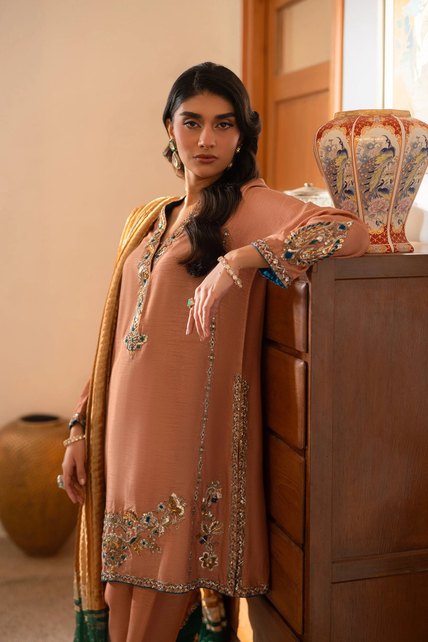 Ammara Khan Ronaq'25 - Classic Mukesh Beauty Set