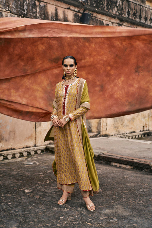 Iqbal Hussain Gota Collection - GC-12