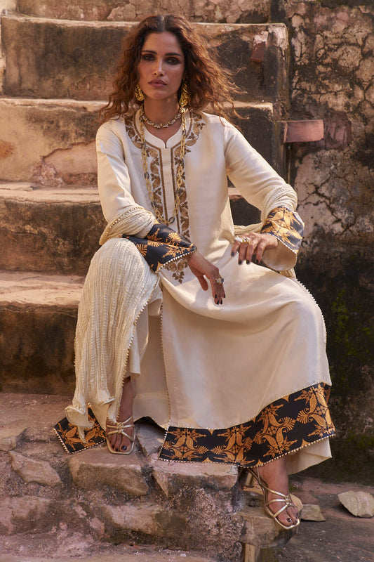 Iqbal Hussain Gota Collection - GC-15