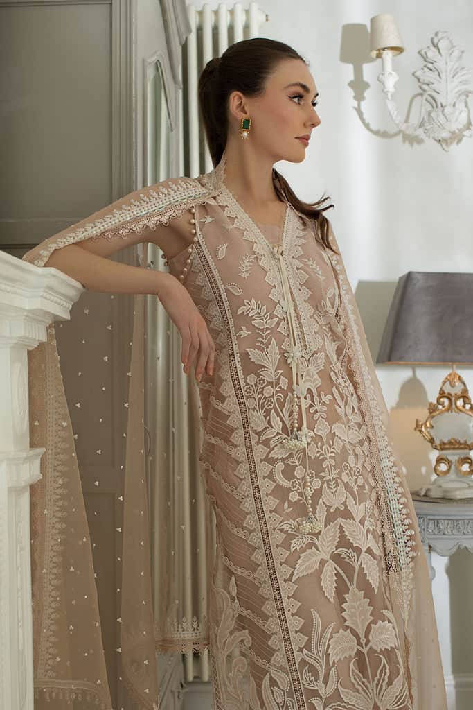 Sobia Nazir Luxury Lawn 2024 | Ivory Suit-Set