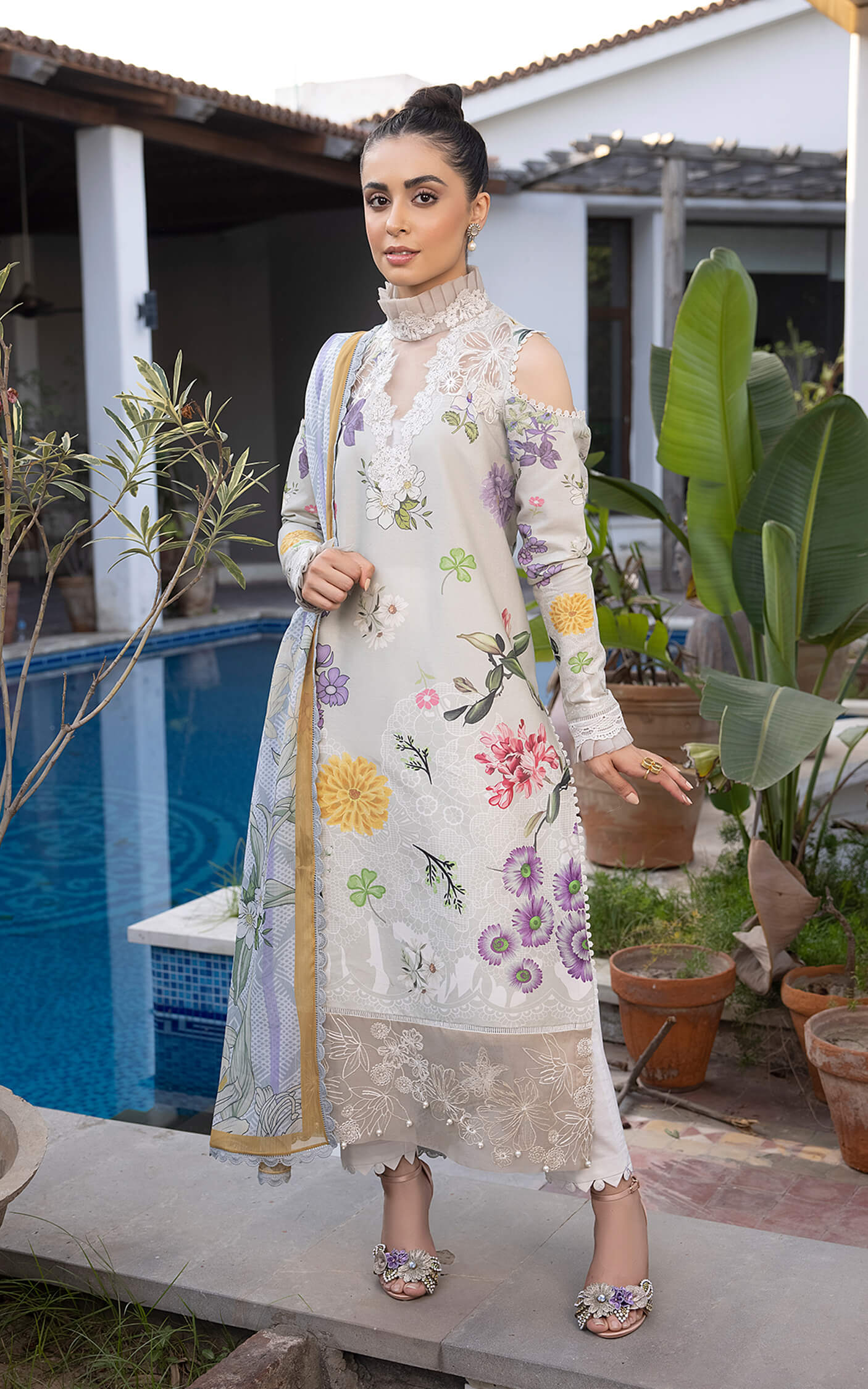 Asifa and Nabeel Meraki Lawn Vol 2 | Sarmayi MK-16