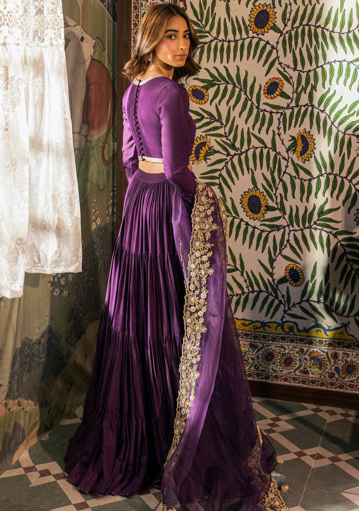 Zainab Zulfiqar Formals'24/25 - Cyra