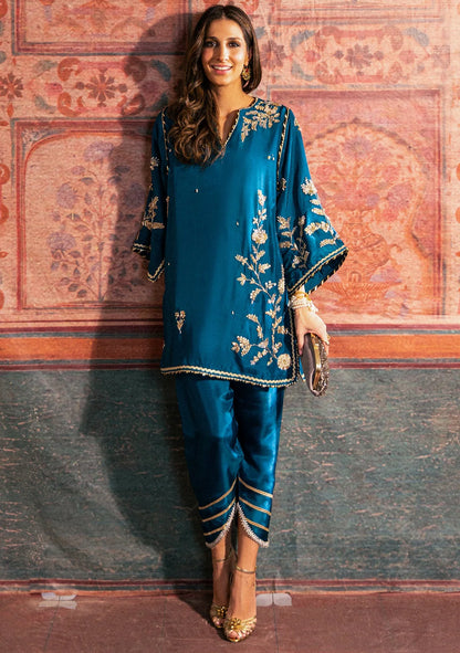 Zainab Zulfiqar Formals'24/25 - Firouzeh