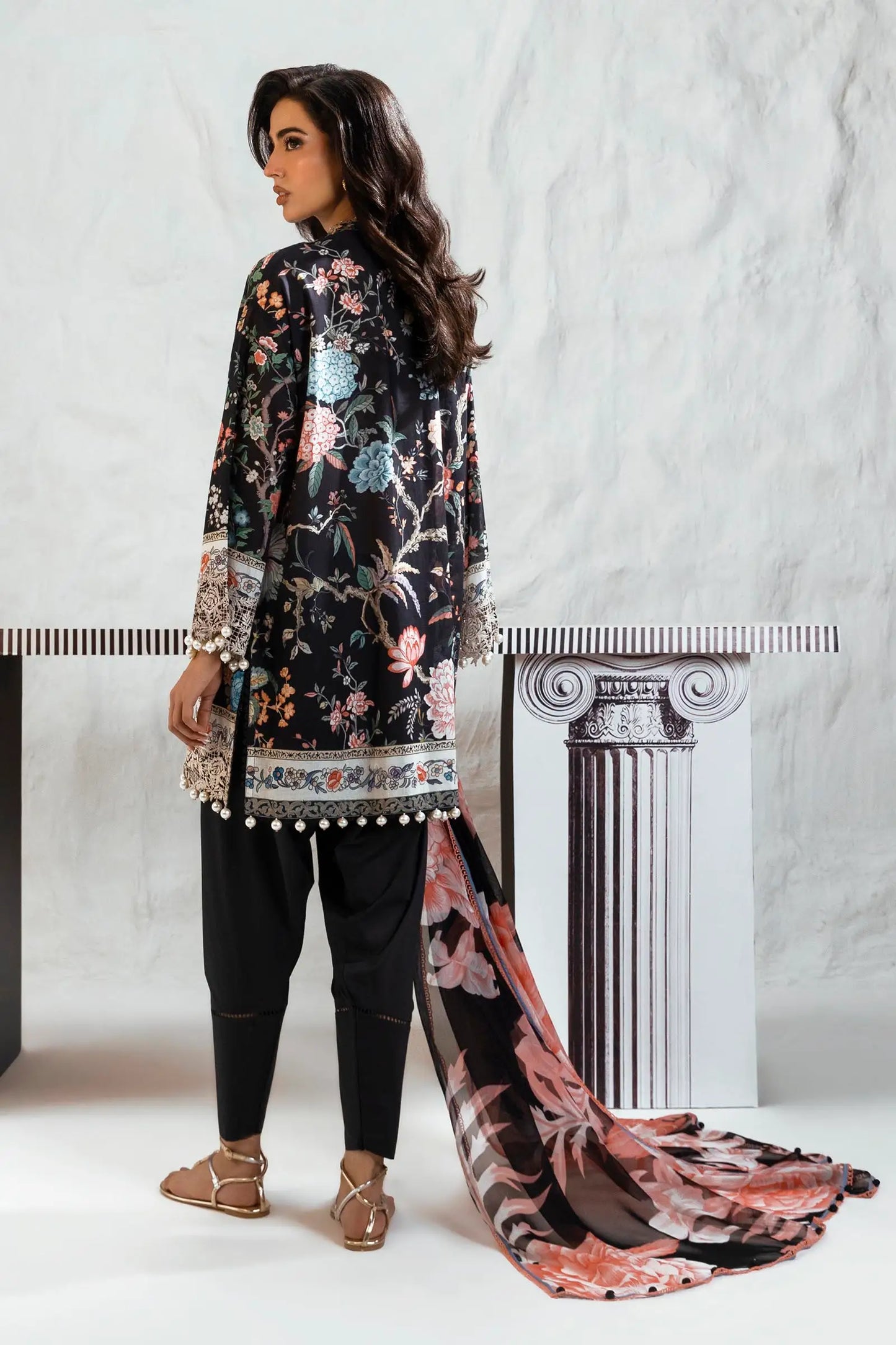 Sana Safinaz Muzlin Lawn | Spring V2 | M242-001B-CI