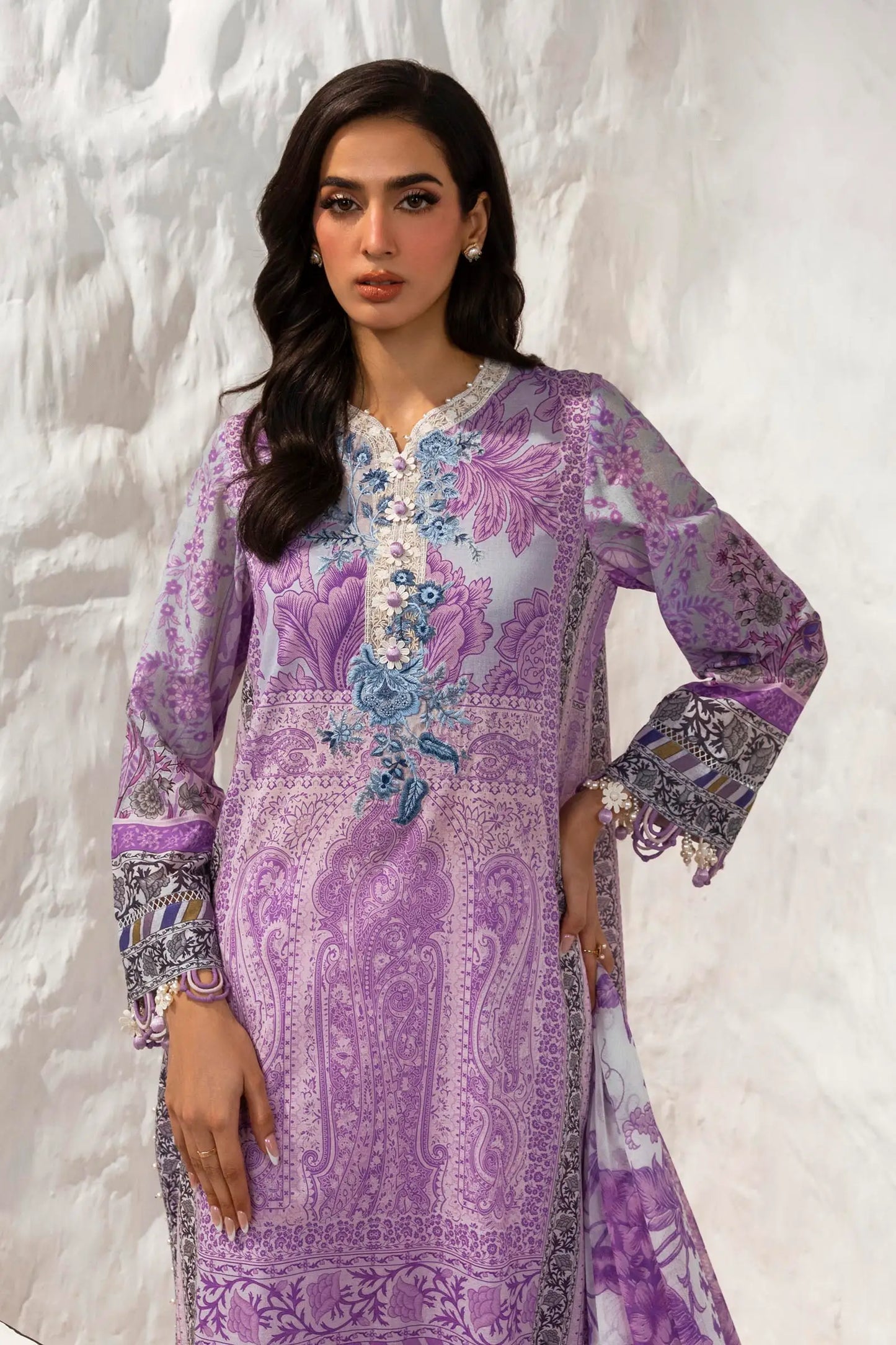 Sana Safinaz Muzlin Lawn | Spring V2 | M242-006B-CI