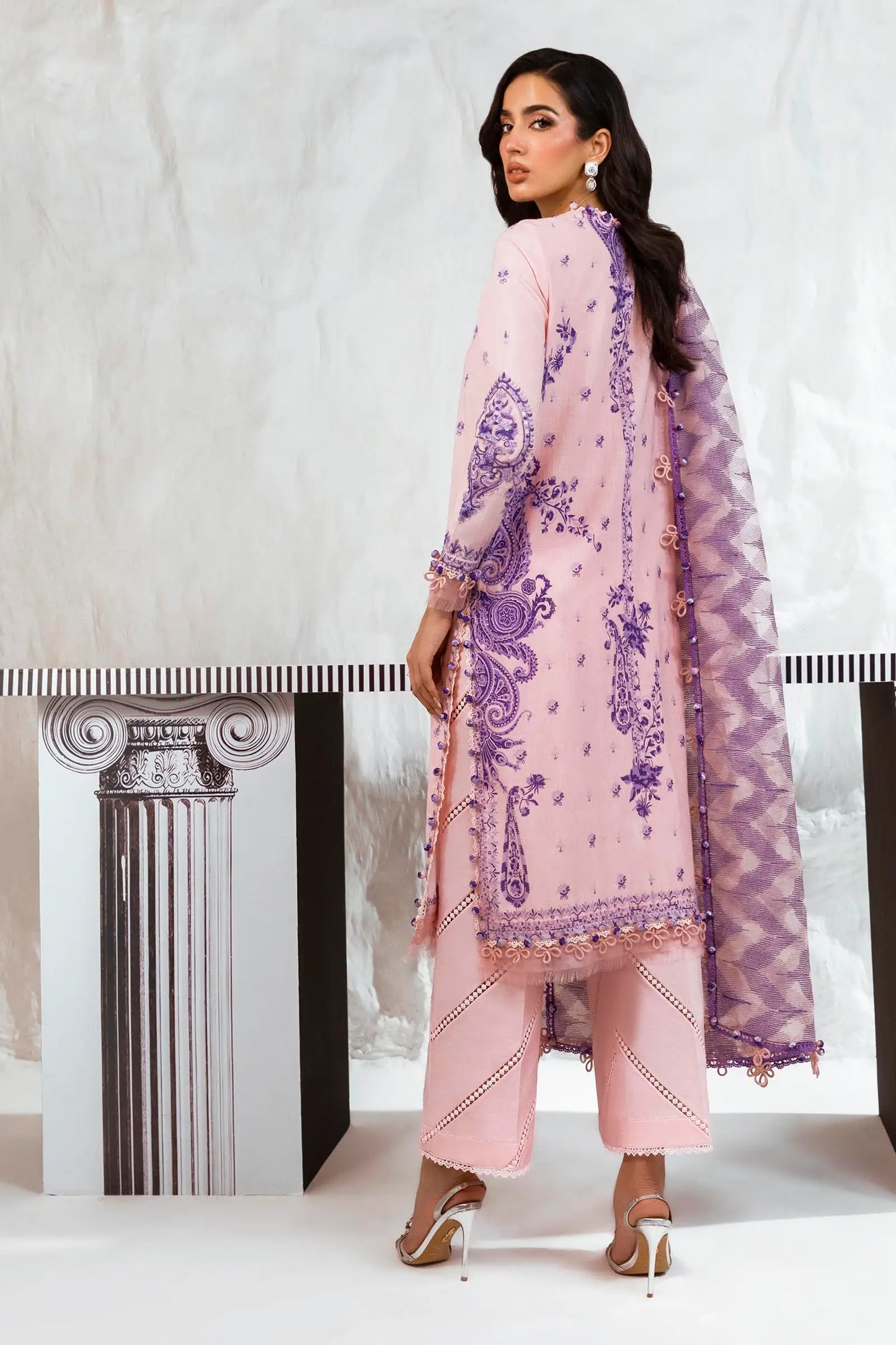 Sana Safinaz Muzlin Lawn | Spring V2 | M242-009B-CT