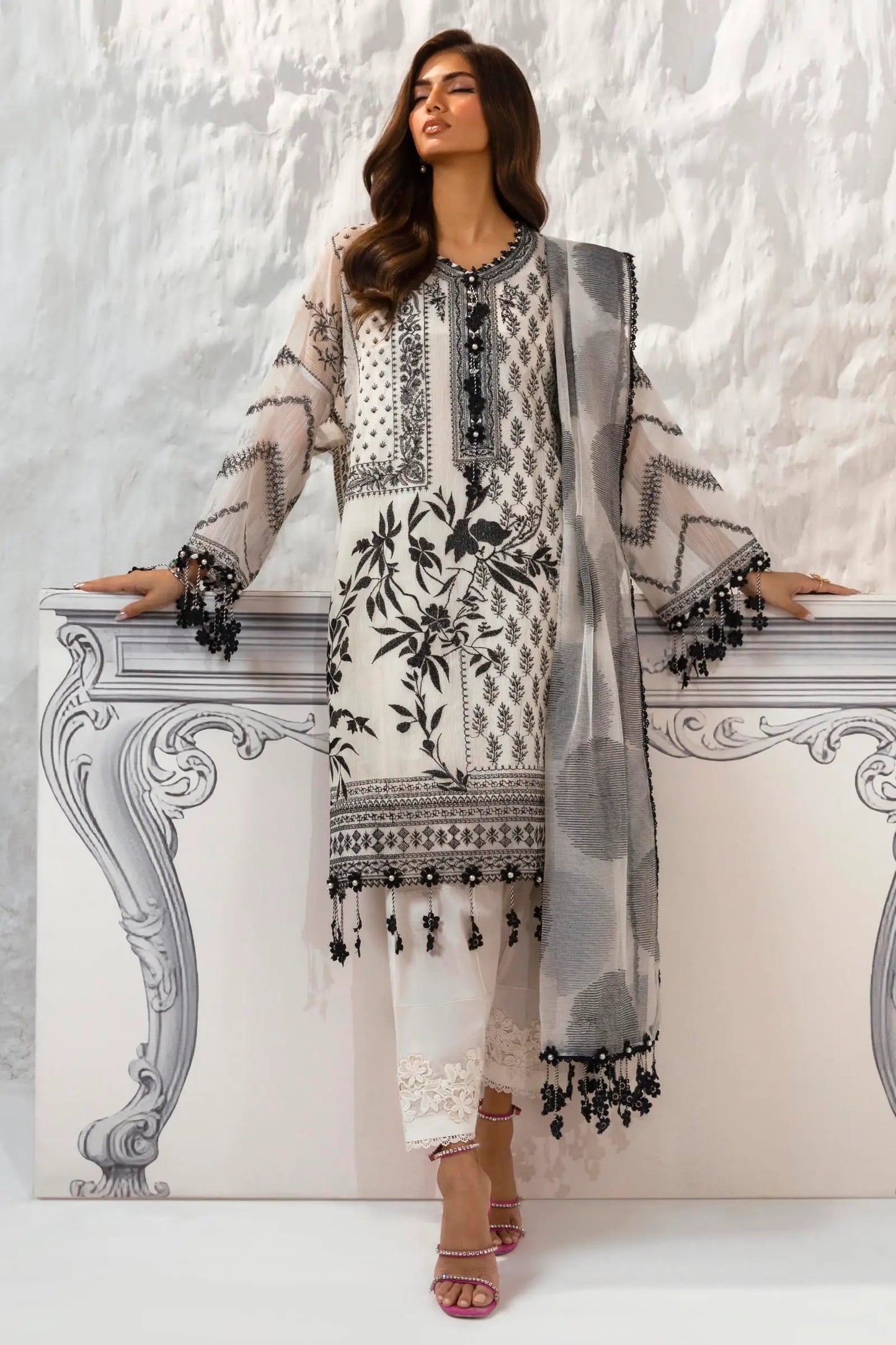 Sana Safinaz Muzlin Lawn | Spring V2 | M242-010B-CT