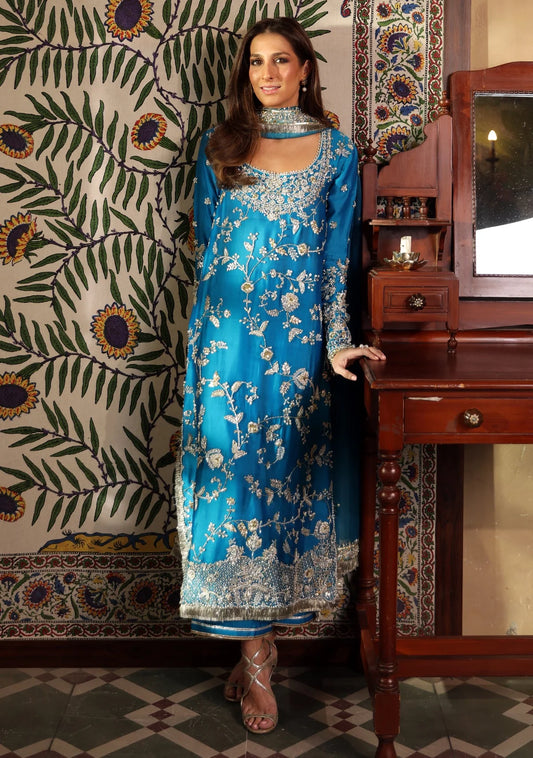 Zainab Zulfiqar Formals'24/25 - Malakeh