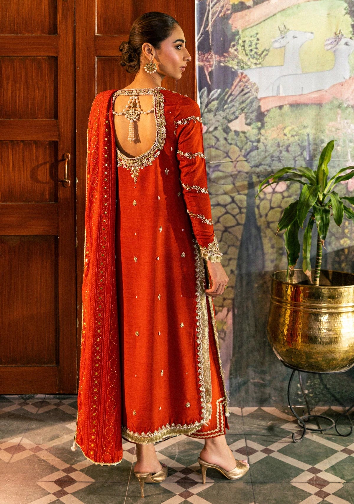 Zainab Zulfiqar Formals'24/25 - Suri Rust